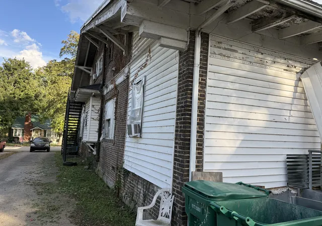Listing Photo 3 - Condo for sale in building located at 416 1st Ave N, Lewisburg, TN 37091
