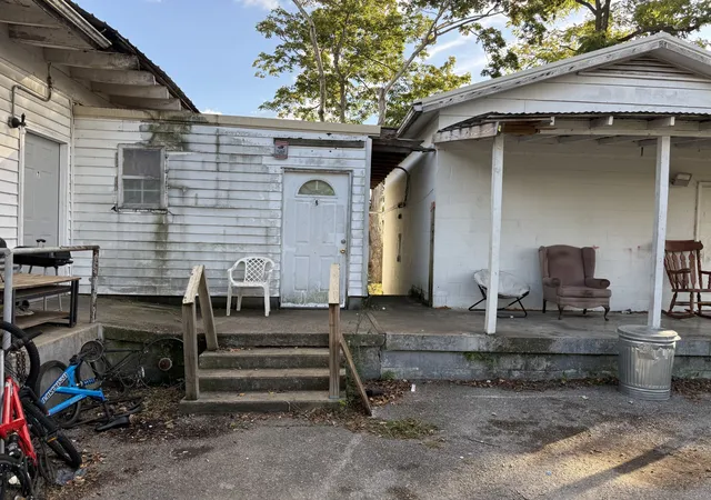 Listing Photo 5 - Condo for sale in building located at 416 1st Ave N, Lewisburg, TN 37091