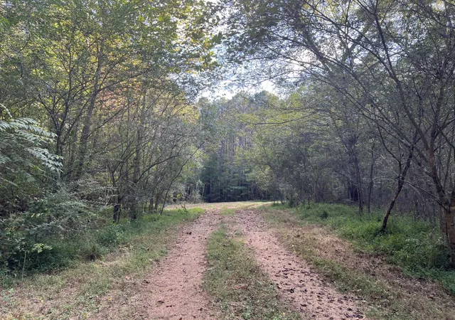 2nd image of 840 Turnpike Rd, Lawrenceburg, TN 38464 | MLS# 3017484