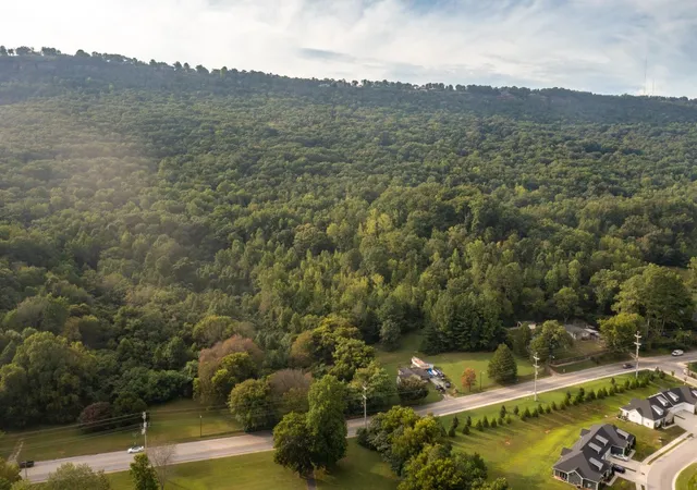9th image of 1123 Mountain Creek Rd, Chattanooga, TN 37405 | MLS# 3018213