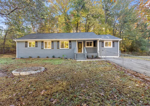 Homes for sale in Soddy Daisy, TN | 1806 Dallas Lake Rd, Soddy Daisy, TN 37379 | MLS# 3015519