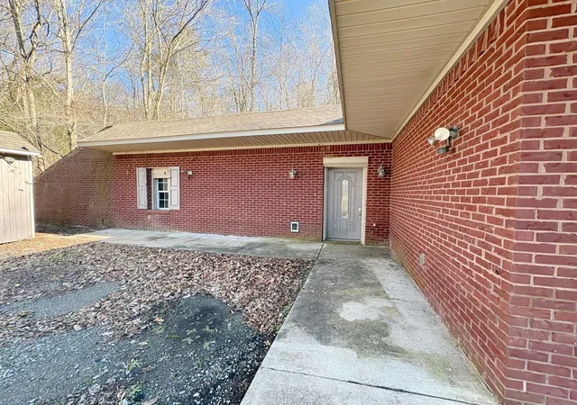 Homes for sale in Fayetteville, TN | 28 Alease Dr, Fayetteville, TN 37334 | MLS# 3015657