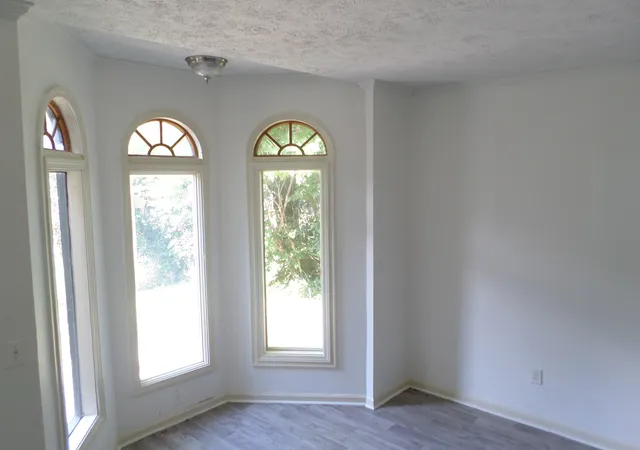 Photo 4 of Single family home for sale at 200 Cross St, Bolivar, TN 38008 | MLS# 3050733 | Listing updated on 2026-08-28