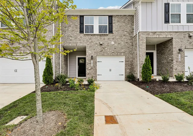 Photo 2 of Sale Pending at 7139 Cedarcrest Ct, Fairview, TN 37062 | MLS# 3032810 | Listing updated on 2026-10-01