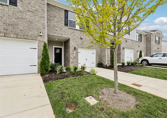 Photo 3 of Sale Pending at 7139 Cedarcrest Ct, Fairview, TN 37062 | MLS# 3032810 | Listing updated on 2026-10-01