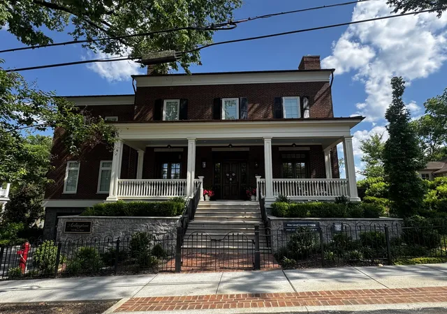 Photo 1 of Condo for sale at 725 W Main St #101, Franklin, TN 37064 | MLS# 3015844 | Listing updated on 2026-10-01