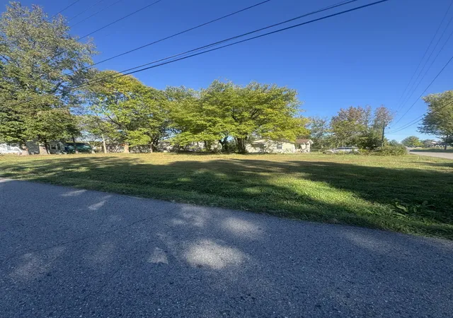 Homes for sale in Portland, TN | 201 Strawberry St, Portland, TN 37148 | MLS# 3016872