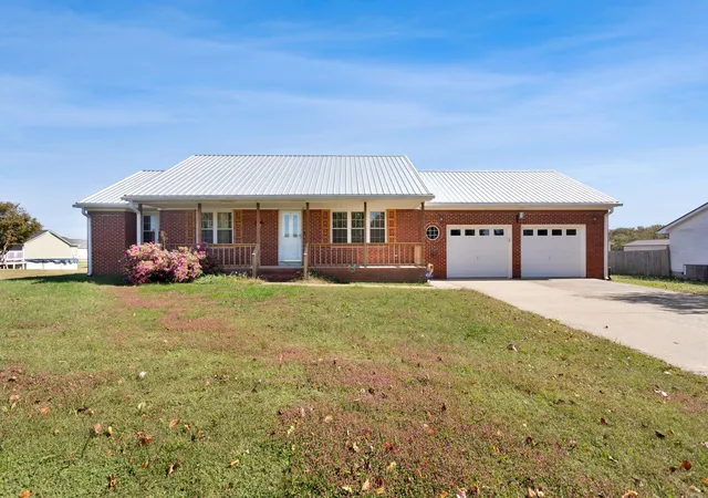 2nd image of 677 Edgefield Dr, Hohenwald, TN 38462 | MLS# 3032510