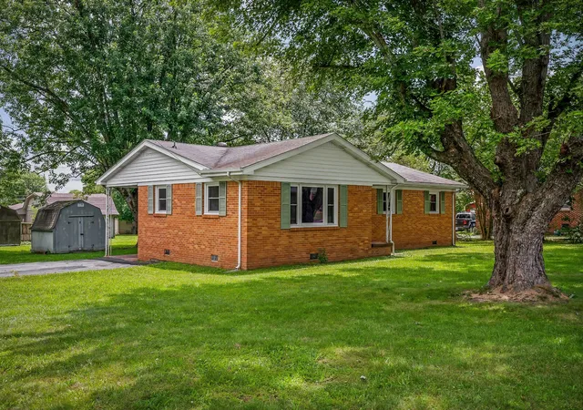 Photo 27 of Single family home for sale at 822 Luttrell Ave, Smithville, TN 37166 | MLS# 3017201 | Listing updated on 2025-11-24