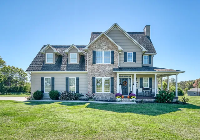 Photo 2 of Single family home for sale at 4228 Gainesboro Grade, Cookeville, TN 38501 | MLS# 3017566 | Listing updated on 2025-10-16