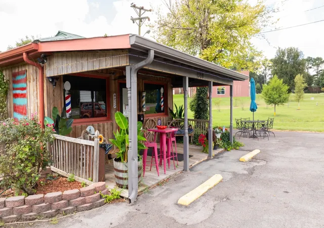 Photo 1 of Single family home for sale at 1308 Neelys Bend Rd, Madison, TN 37115 | MLS# 3031286 | Listing updated on 2026-06-04