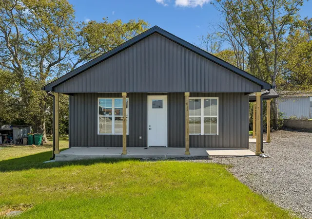 1st image of 1011 Easy St, Lewisburg, TN 37091 | MLS# 3018097
