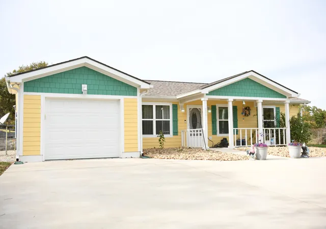 1st image of 200 Buckeye Lane, Dayton, TN 37321 | MLS# 3018015