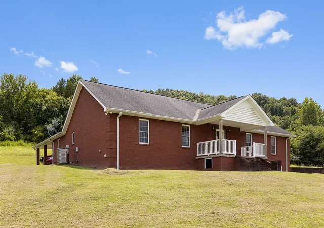 2nd image of 115 Thompson Hollow Rd, Carthage, TN 37030 | MLS# 3018229