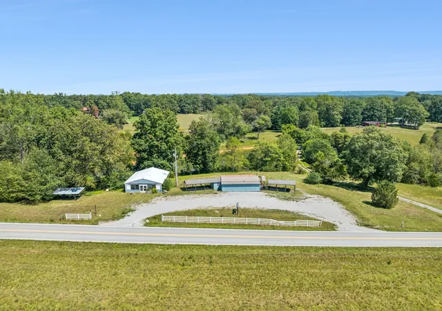5th image of 8272 Burgess Falls Rd, Baxter, TN 38544 | MLS# 3030303