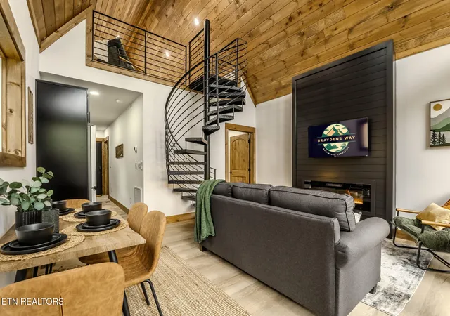 3rd image of 204234 Braydens Way, Gatlinburg, TN 37738 | MLS# 3309222