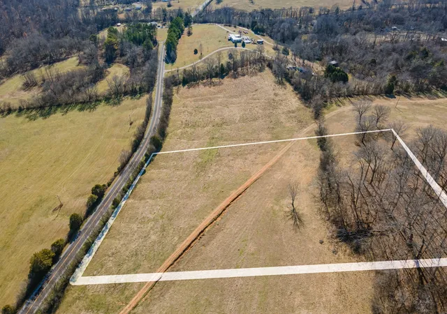 2nd image of 0 Hurricane Creek Rd, Lawrenceburg, TN 38464 | MLS# 3030759