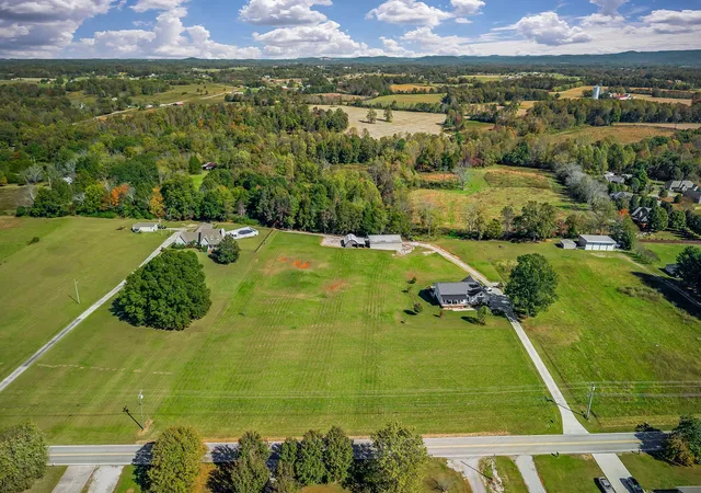 5th image of 3868 Burgess Falls Rd, Sparta, TN 38583 | MLS# 3031455