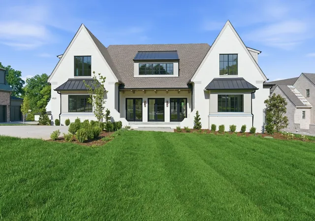 Photo 1 of Mansion for sale at 4520 Belmont Park Ter, Nashville, TN 37215 | MLS# 3217282 | Listing updated on 2026-08-17