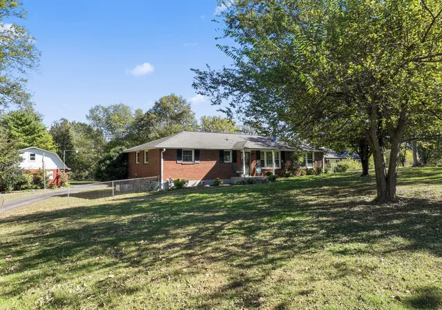 2nd image of 145 Woody Thomas Dr, La Vergne, TN 37086 | MLS# 3033092