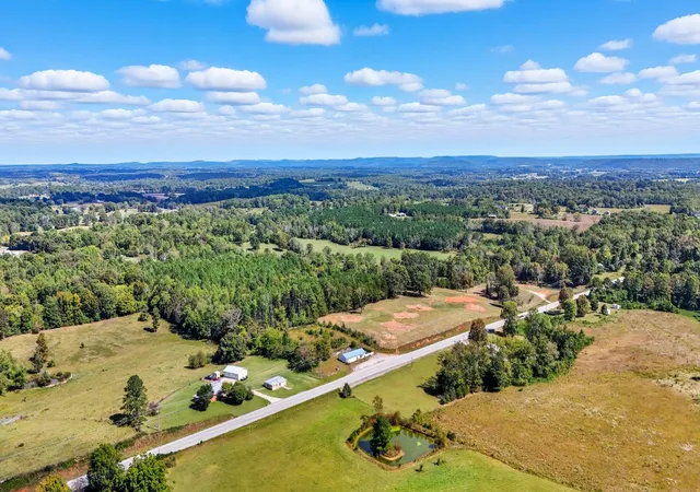 4th image of 1 Smithville Hwy, Sparta, TN 38583 | MLS# 3032367