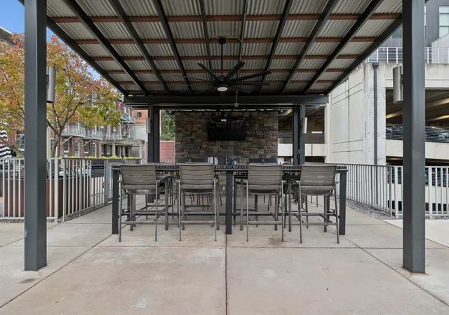 Homes for sale in Nashville, TN | 1400 Rosa L Parks Blvd, Nashville, TN 37208 | Houzeo