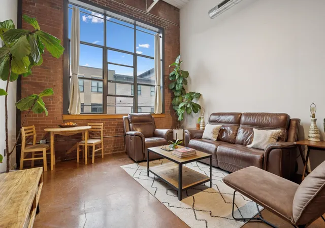 5th image of 1400 Rosa L Parks Blvd, Nashville, TN 37208