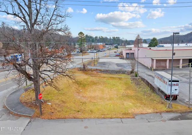 2nd image of 4300 Asheville Hwy, Knoxville, TN 37914 | MLS# 3032171