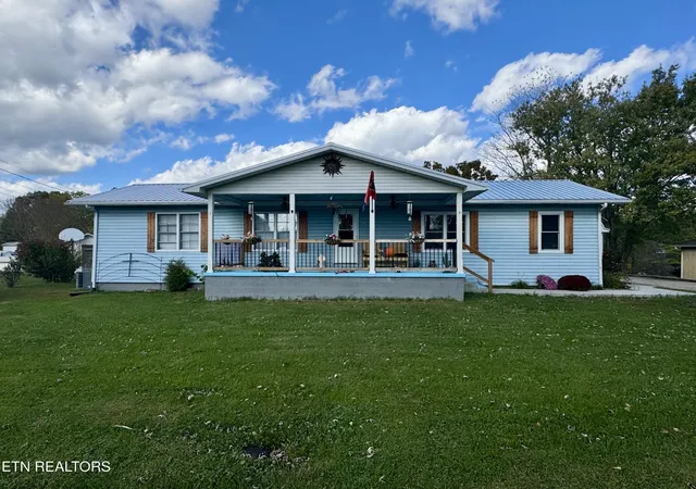 Homes for sale in Jamestown, TN | 435 Patton Heights Circle, Jamestown, TN 38556 | MLS# 3032211