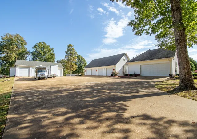 Homes for sale in Savannah, TN | 1075 Hwy 203, Savannah, TN 38372 | MLS# 3032302
