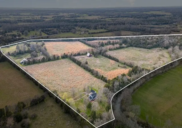 Photo 4 of Single family home for sale at 2159 Verona Caney Rd, Lewisburg, TN 37091 | MLS# 3033700 | Listing updated on 2026-09-21