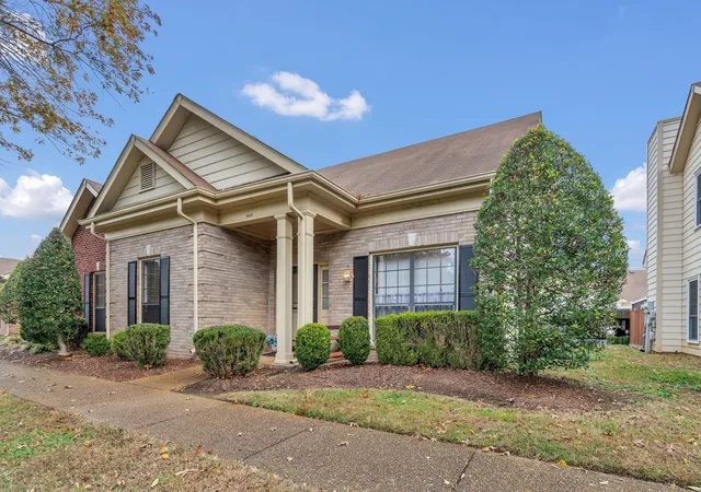 Homes for sale in Nashville, TN | 8616 Sawyer Brown Rd, Nashville, TN 37221 | MLS# 3044927