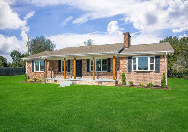 Photo 2 of Single family home for sale at 411 Allen Ferry Rd, Smithville, TN 37166 | MLS# 3033185 | Listing updated on 2025-12-02