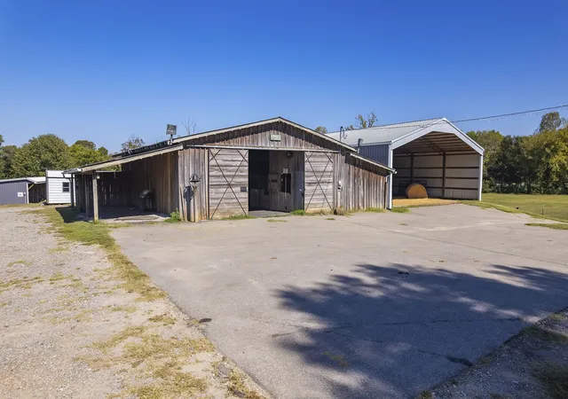 1st image of 130 Cooper Anderson Rd, Jackson, TN 38305 | MLS# 3033106