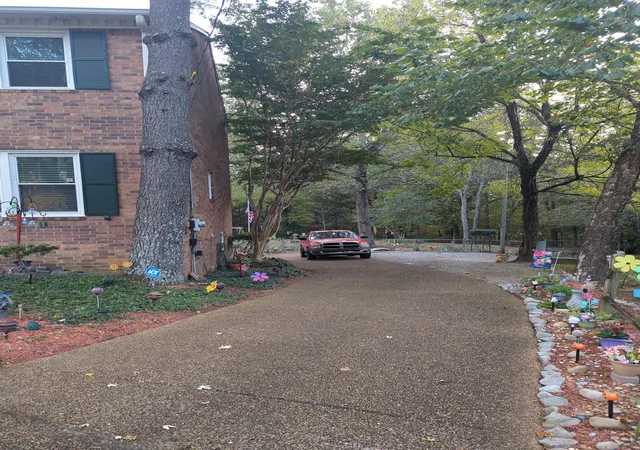 Photo 2 of Townhouse for sale at 107 Woodcraft Ct, Nashville, TN 37214 | MLS# 3033420 | Listing updated on 2026-10-23
