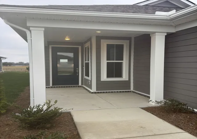 Photo 2 of Single family home for sale at 512 Scarlet Oak Road, Lebanon, TN 37090 | MLS# 3033568 | Listing updated on 2026-01-31