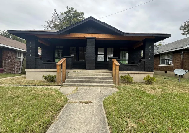 Photo 1 of Sale Pending at 2012 Carnes Ave, Memphis, TN 38114 | MLS# 3129745 | Listing updated on 2026-10-18
