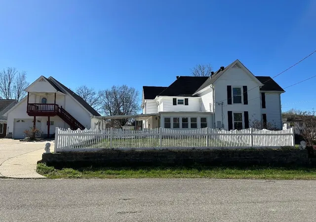 Homes for sale in Carthage, TN | 618 Main St N, Carthage, TN 37030 | MLS# 3148597