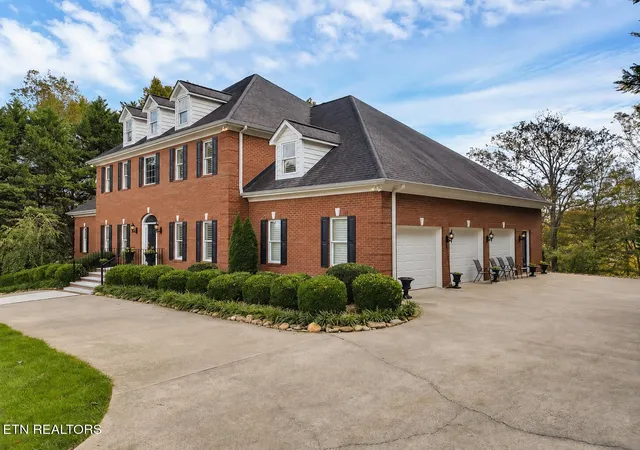 3rd image of 142 Center Park Lane, Oak Ridge, TN 37830 | MLS# 3163642