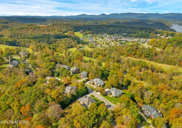 41st image of 142 Center Park Lane, Oak Ridge, TN 37830 | MLS# 3163642