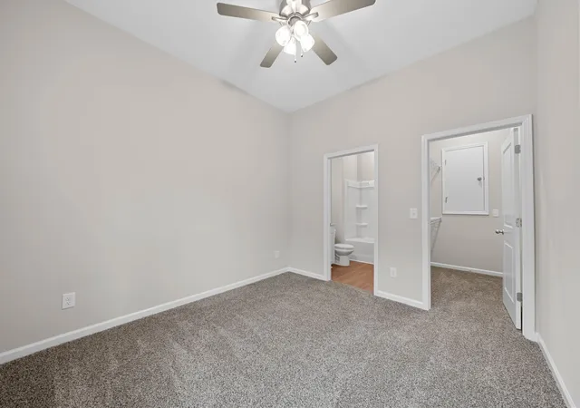 Listing Photo 5 - Condo for sale in building located at 329 Cedar Ct, Clarksville, TN 37042