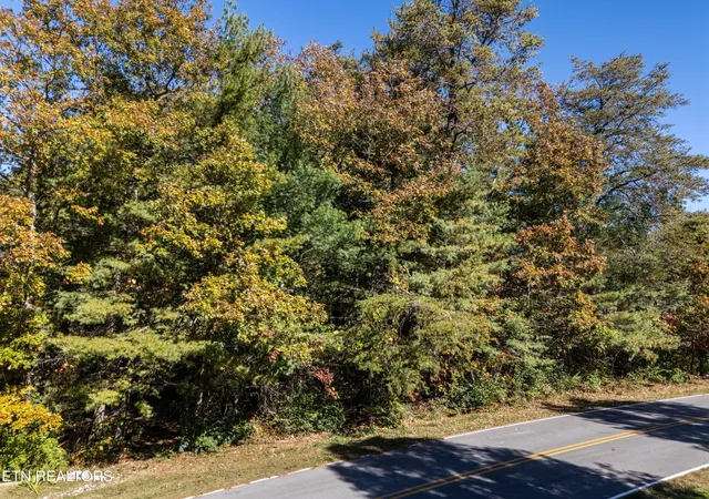 Photo 2 of Land for sale at 0 E Deer Crk Dr, Crossville, TN 38571 | MLS# 3035280 | Listing updated on 2026-07-13