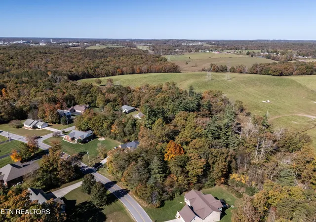 Photo 4 of Land for sale at 0 E Deer Crk Dr, Crossville, TN 38571 | MLS# 3035280 | Listing updated on 2026-07-13