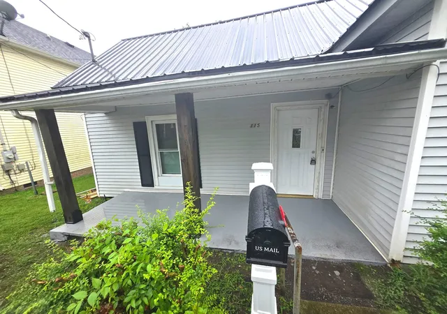 Homes for sale in Mount Pleasant, TN | 115 Union St, Mount Pleasant, TN 38474 | MLS# 3036216