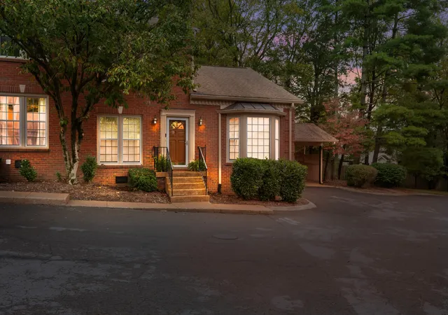 36th image of 9 Sharonwood Dr, Nashville, TN 37215 | MLS# 3037520