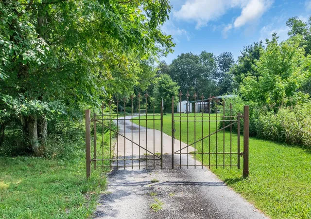 1st image of 10669 S Windrow Rd, Rockvale, TN 37153 | MLS# 3037853