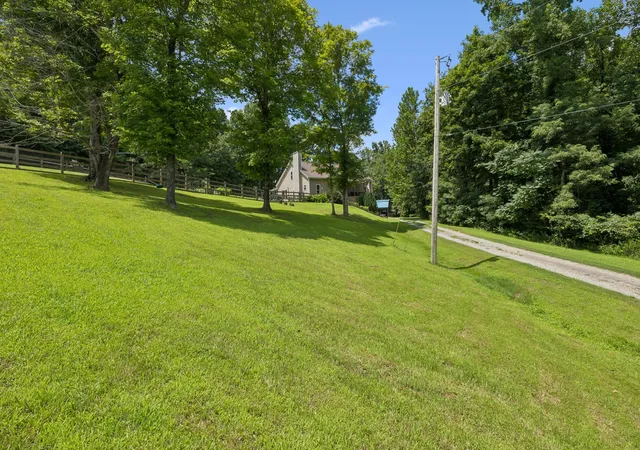 Photo 3 of Single family home for sale at 2060 Muddy Branch Rd, Clarksville, TN 37043 | MLS# 3305266 | Listing updated on 2026-10-09