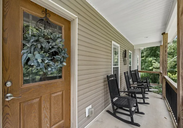 Photo 4 of Single family home for sale at 2060 Muddy Branch Rd, Clarksville, TN 37043 | MLS# 3305266 | Listing updated on 2026-10-09