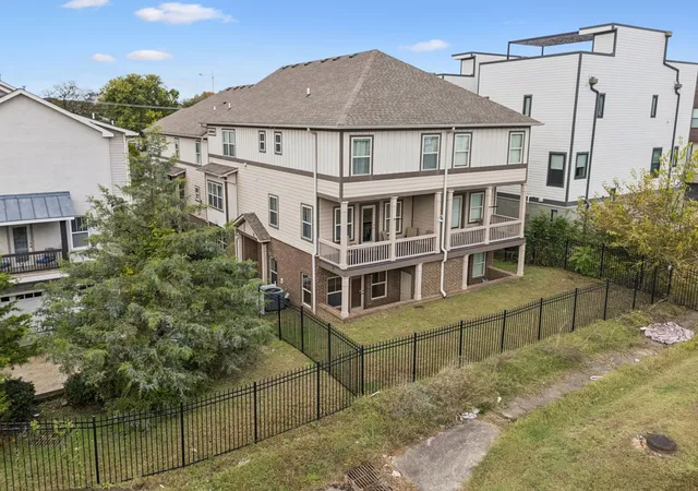 2nd image of 1722d 14th Ave S #D, Nashville, TN 37212 | MLS# 3041710