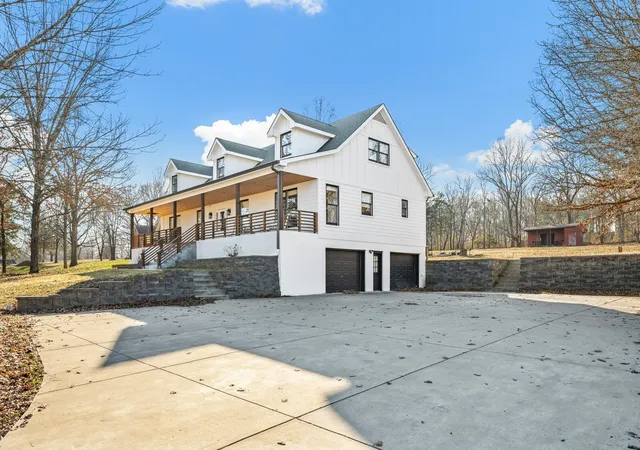 Photo 2 of Single family home for sale at 910 Corinth Rd, Mount Juliet, TN 37122 | MLS# 3038296 | Listing updated on 2026-04-06